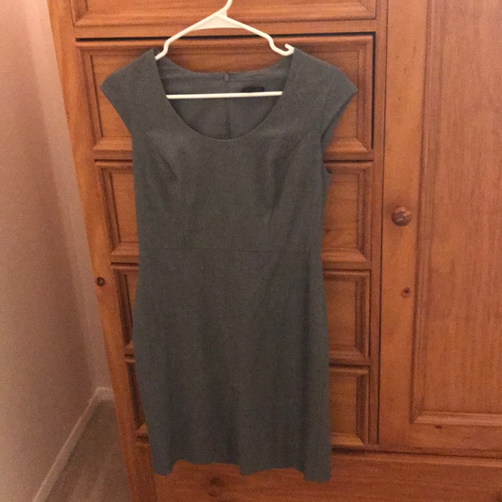 Grey Ann Taylor Dress size 6p